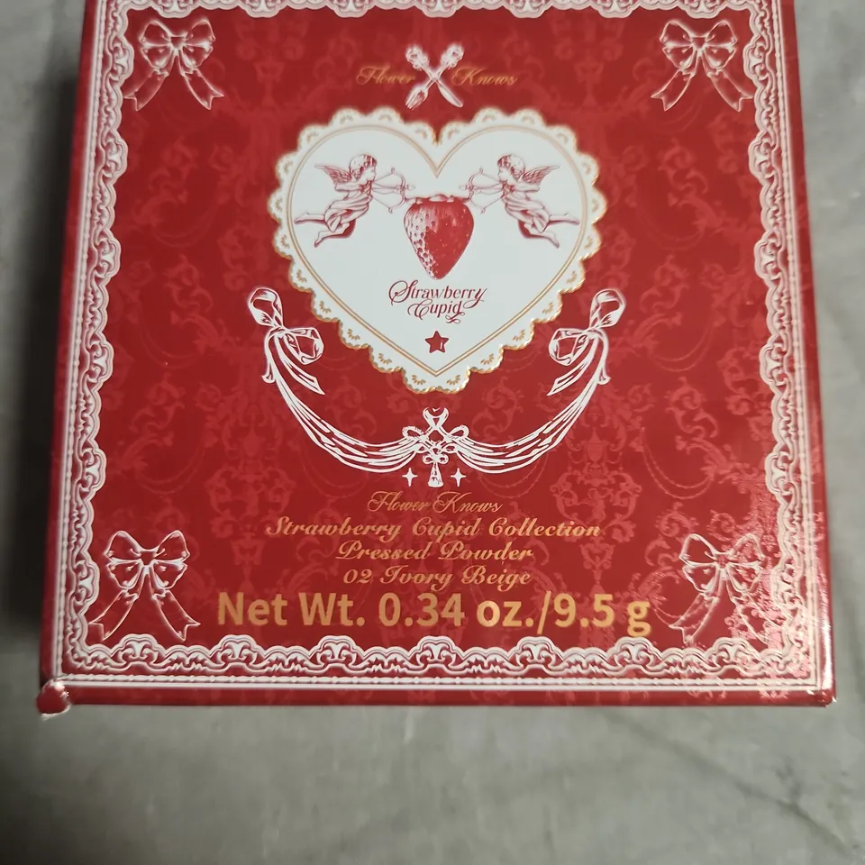 FLOWER KNOWS STRAWBERRY CUPID COLLECTION PRESSED POWDER – IVORY BEIGE 02 (9.5 G)