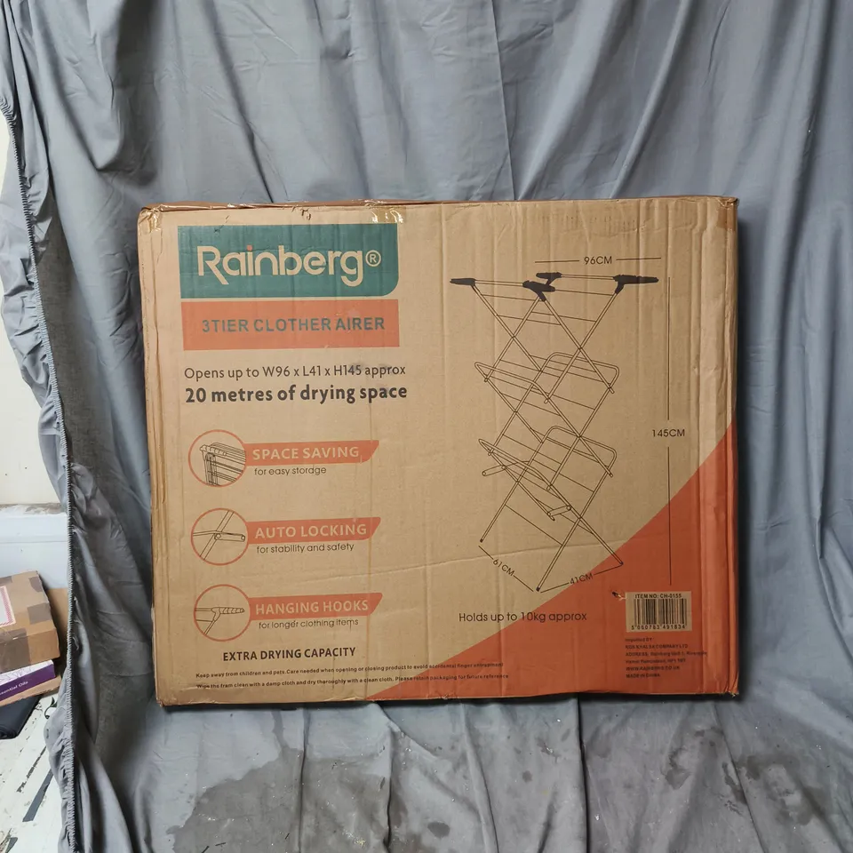 RAINBERG 3 TIER CLOTHER AIRER, OPENS TO 96 X 41 X 145 APPROX. 20 METRES OF DRYING SPACE, HOLDS UP TO 10KG