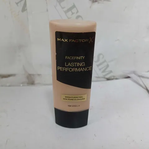 APPROXIMATELY 58 MAX FACTOR X FACEFINITY LASTING PERFORMANCE (104 VANILLA)