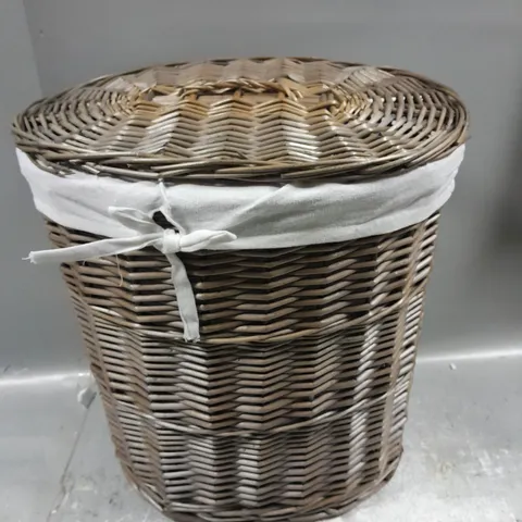 WICKER LAUNDRY BASKET