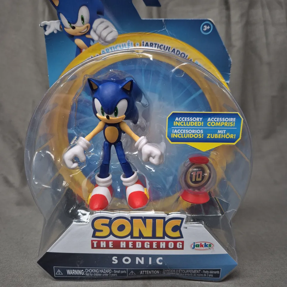 SONIC THE HEDGEHOG FIGURE