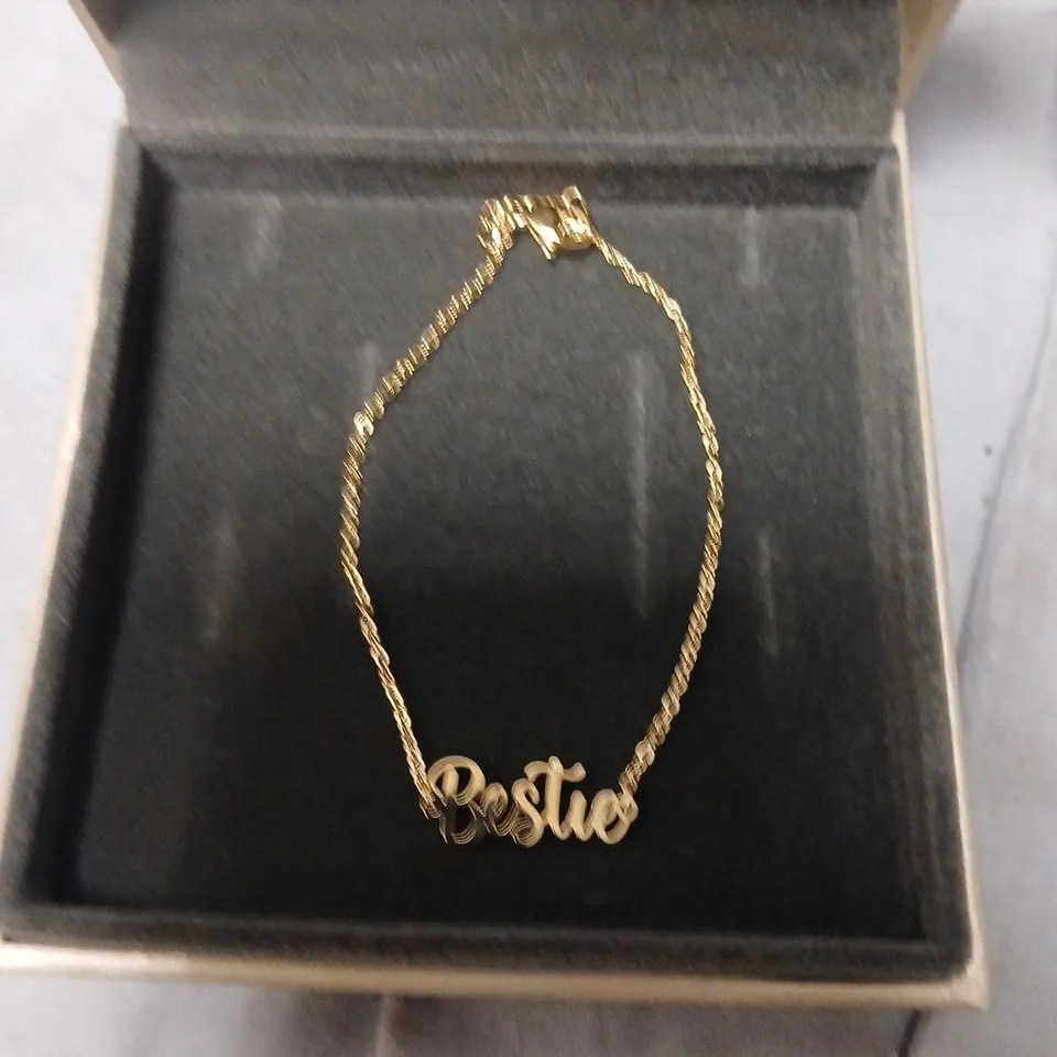BOXED WARREN JAMES BESTIE BRACELET