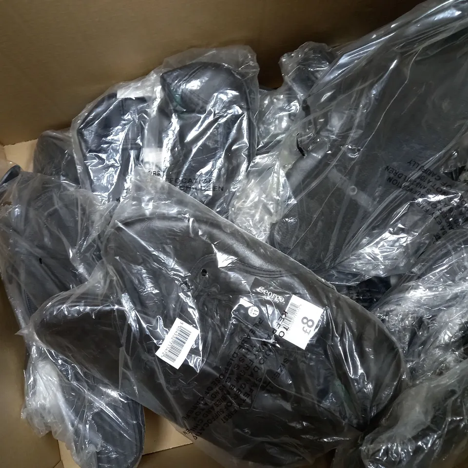 APPROXIMATELY 13 GEORGE FLAT SHOES IN BLACK SIZE 11 