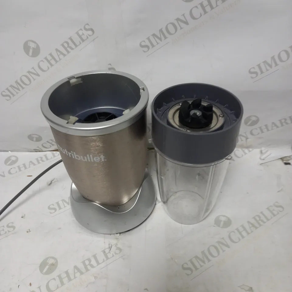 NUTRIBULLET 900W BLENDER CHAMPAGNE MULTI-FUNCTION SMOOTHIE MAKER
