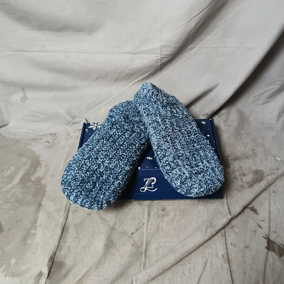 LEMZONE SLIPPERS – BLUE KNITTED INDOOR SLIPPERS (BOXED) MENS. SIZE UNSPECIFIED