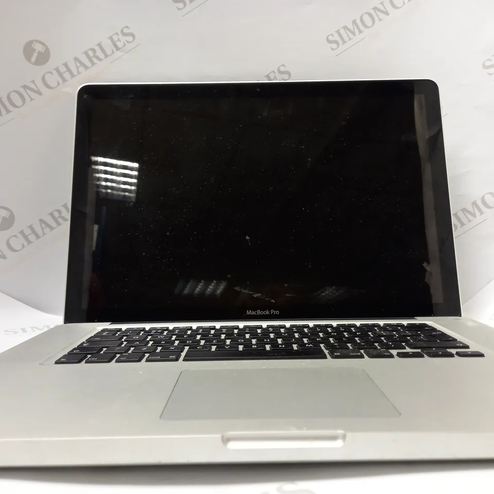 APPLE MACBOOK PRO A1286