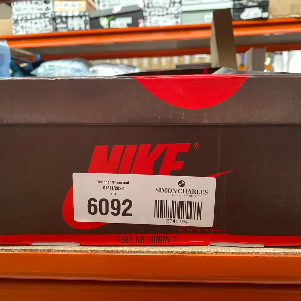 BOXED PAIR OF NIKE AIR JORDAN 1 LOW X TRAVIS SCOTT CACTUS JACK TRAINERS SIZE 9