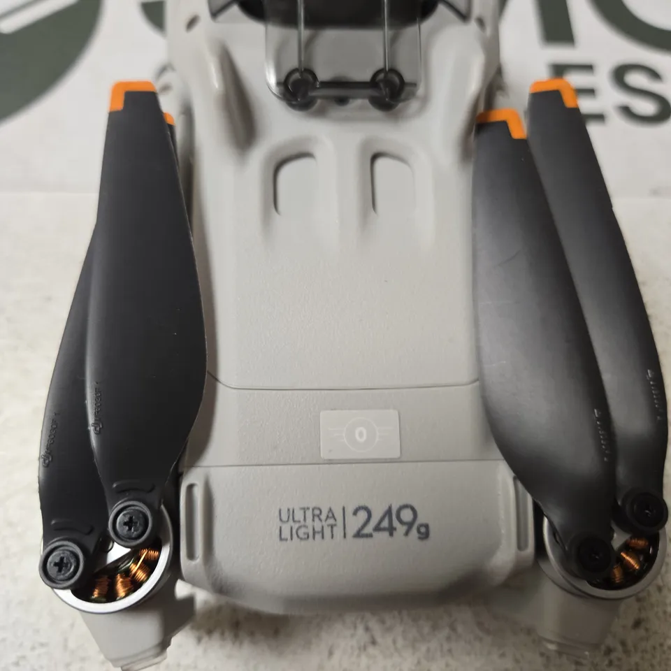 DJI DRONE – ULTRA LIGHT 249G, IN CARRY CASE