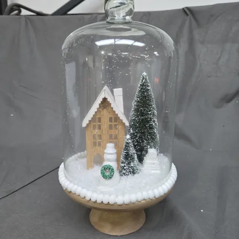 WINTER SCENE CLOCHE