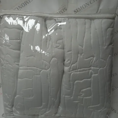 PACKAGED FINEST BED LINENS BY KELLY HOPPEN KING SET