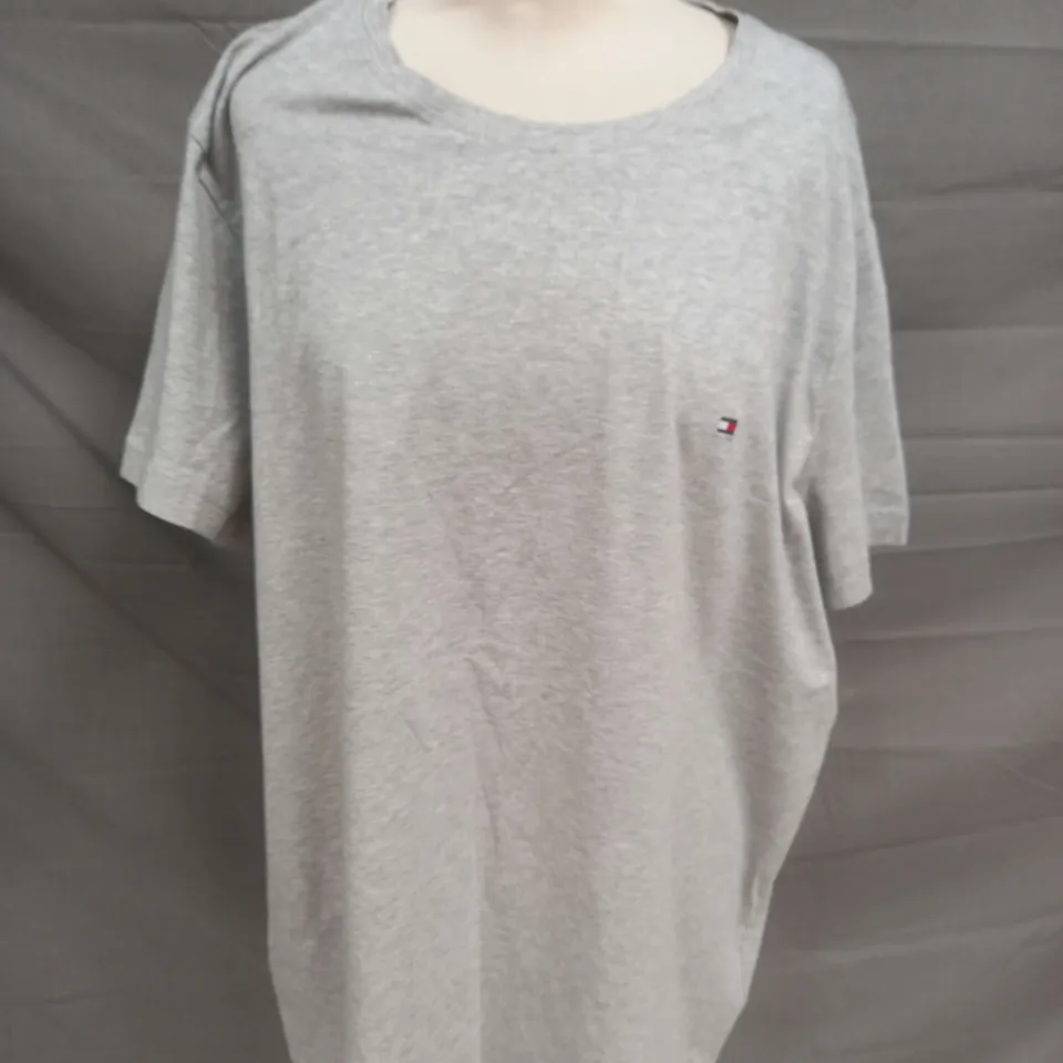 TOMMY HILFIGER LIGHT GREY T-SHIRT - XXXL
