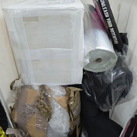 APPROXIMATELY 10 ASSORTED ITEMS TO INCLUDE MUSIC BOXING MACHINE, GUTEWERK HOOK, STORAGE TUB, ETC - COLLECTION ONLY