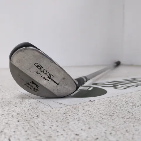 GOLF CLUB WITH HM PLATINUM SHAFT – SLAZENGER STAINLESS HEAD, 25° LOFT