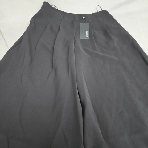 MV LIMITED BLACK WIDE LEG DARTED TROUSERS - UK 12R