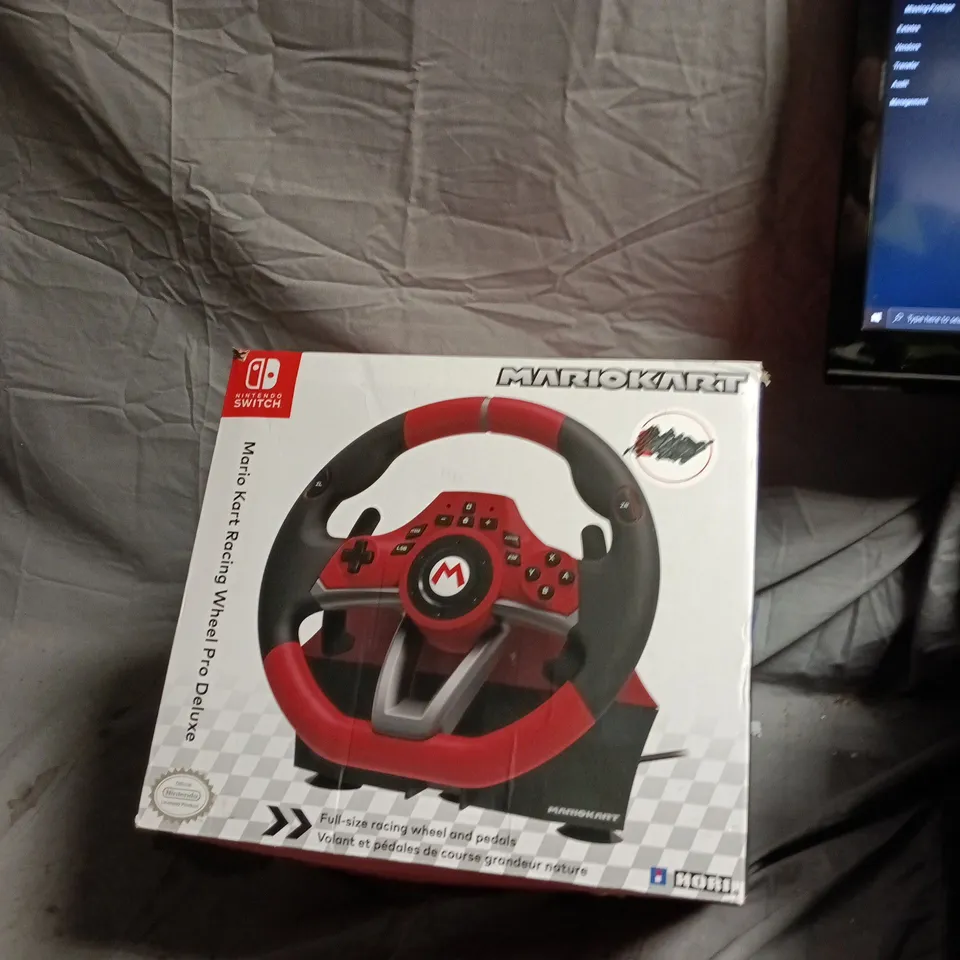 NINTENDO SWITCH MARIO KART RACING WHEEL PRO DELUXE (BOXED)