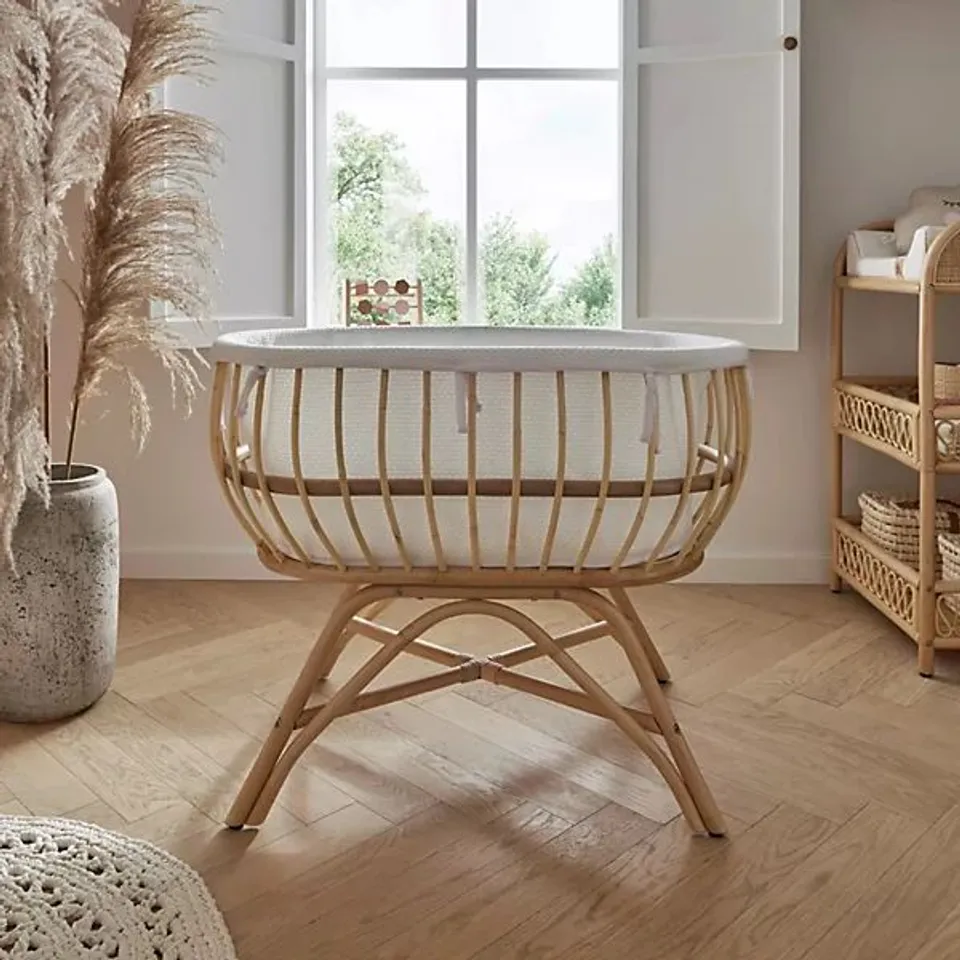 BOXED CUDDLE CO. ARIA RATTAN BABY CRIB - MATTRESS & CRIB LINER INCLUDED