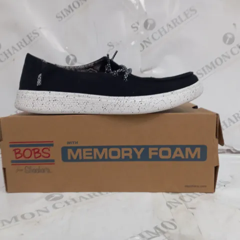 BOXED PAIR OF BOB'S BY SKETCHERS TEXTILE TRAINERS IN BLACK WITH WHITE SPECKLED SOLE SIZE 7