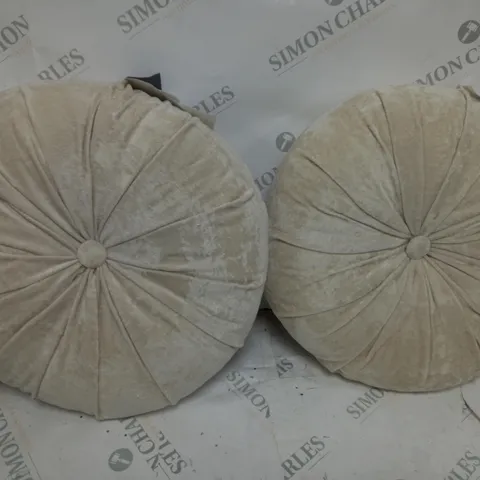 KARISSA CHAMPAGNE ROUND CUSHION