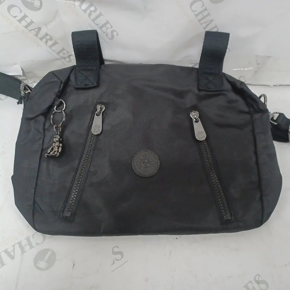 KIPLING CLASSIC BAG IN BLACK 