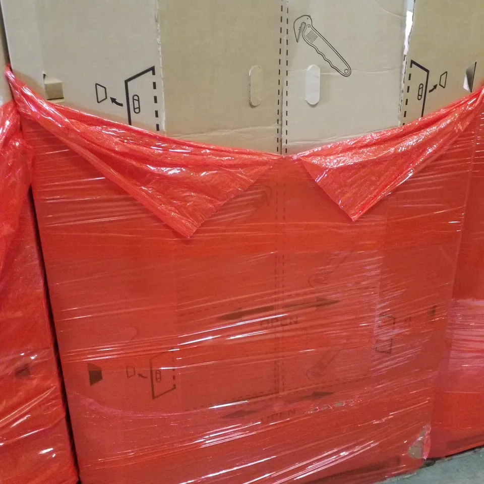 PALLET CONTAINING ASSORTED PRODUCTS INCLUDING BEAUTY LAMP, INFRARED HEATING PANEL, UMBRELLA, TOILET SAFTEY FRAMES & WINDOW BLIND