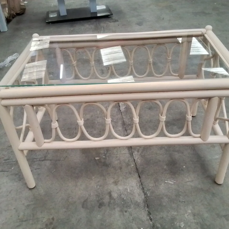 STYLISH WOODEN CREAM GLASS COFFEE/SIDE TABLE