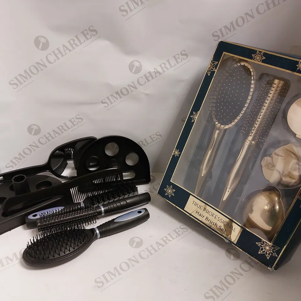 BOX OF APPROX 5 ITEMS TO INCLUDE ASSORTED BRUSH SETS AND MANICURE SETS
