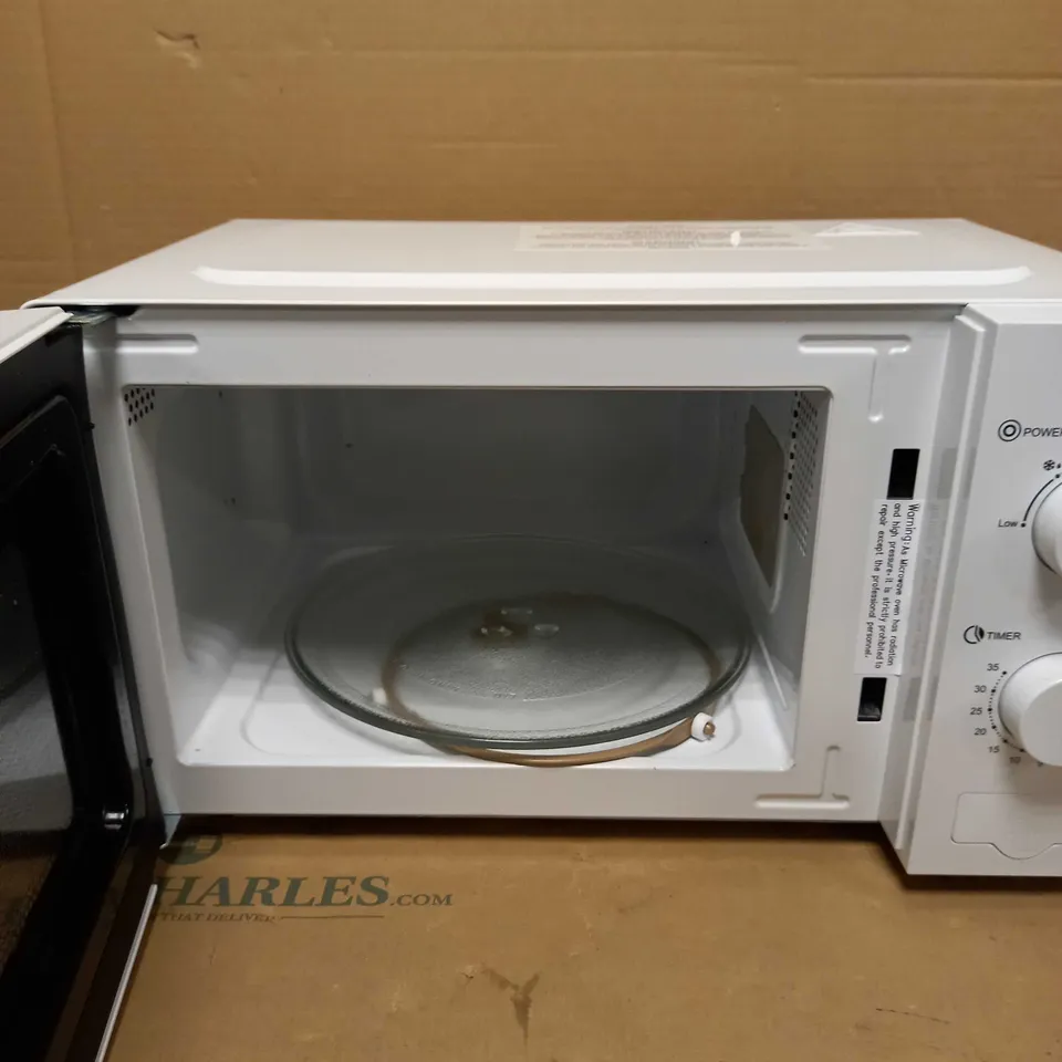 SWAN 700W MANUAL MICROWAVE RRP £108