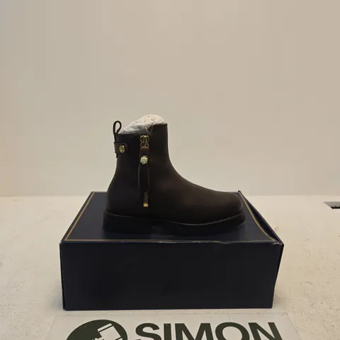 FAIRFAX & FAVOR OAKHAM WATERPROOF ANKLE BOOT - MAHOGANY LEATHER, UK 6