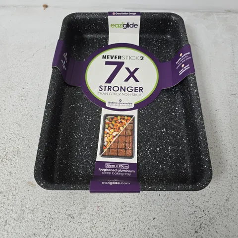 EAZIGLIDE NEVERSTICK2 30X20CM TOUGHENED ALUMINIUM DEEP BAKING TRAY – IN PACKAGING