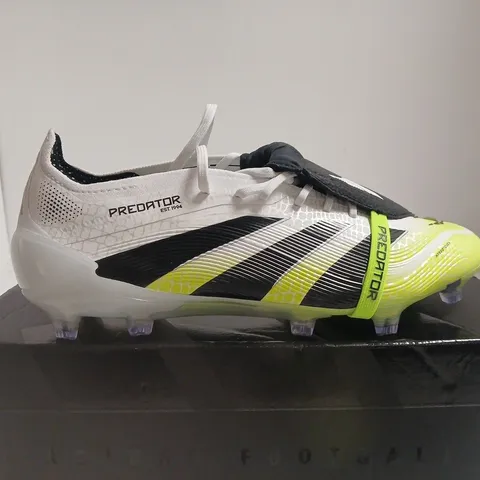 BOXED PAIR OF ADIDAS PREDATOR ELITE FG FOOTBALL BOOTS – UK 8