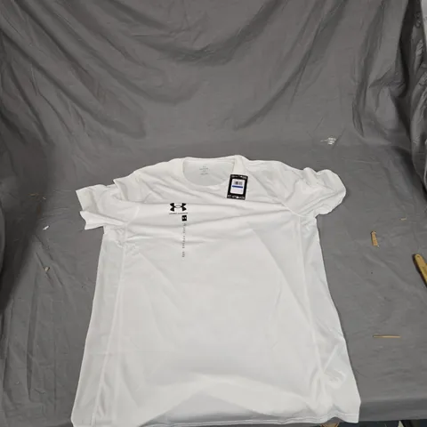 UNDER ARMOUR MEN'S WHITE FITTED T-SHIRT – XL