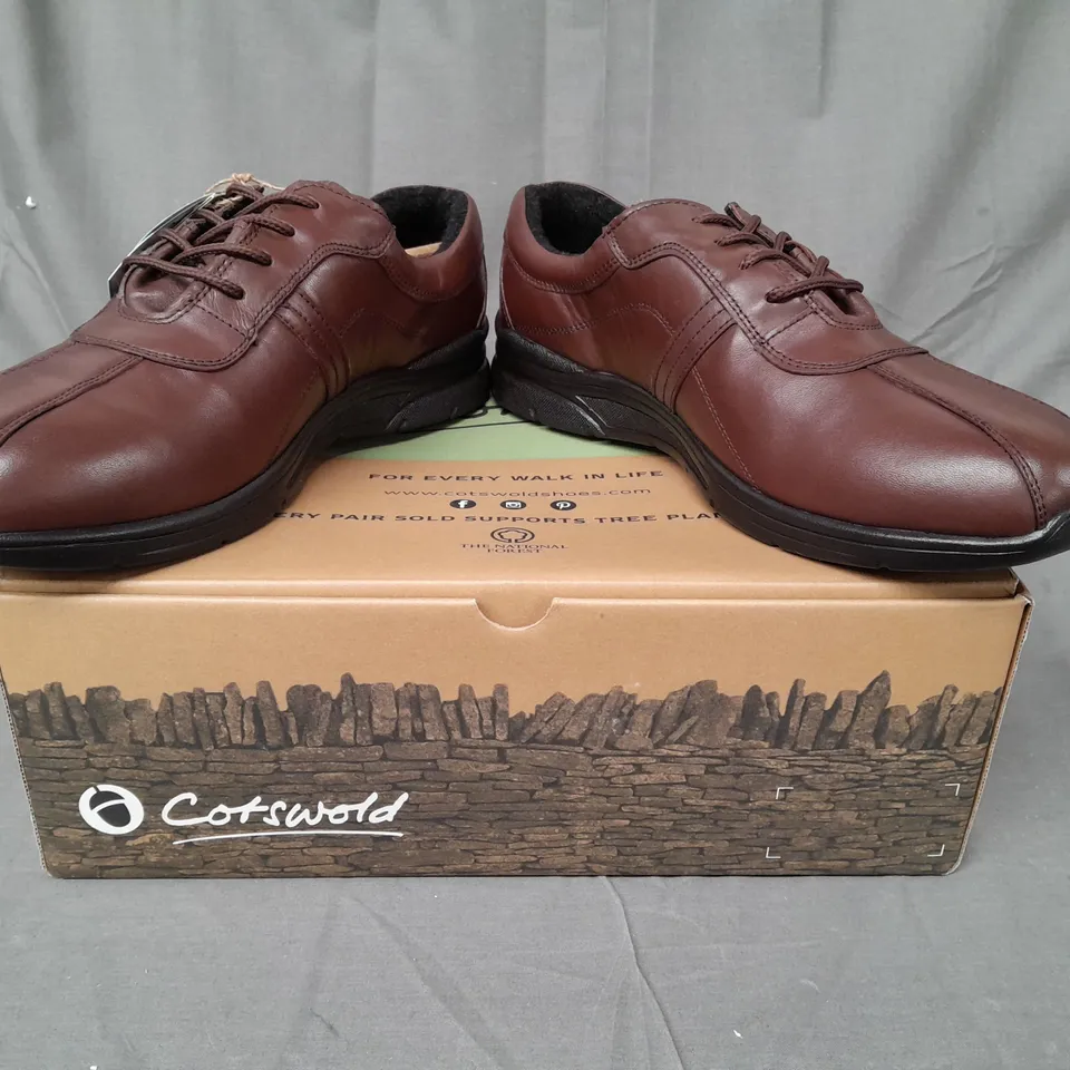 BOXED PAIR OF COTSWOLD LACE UP SHOES IN BROWN UK SIZE 10