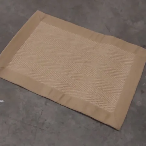 QUALITY DESIGNER DOOR MAT - APPROXIMATELY 60 x 40cm
