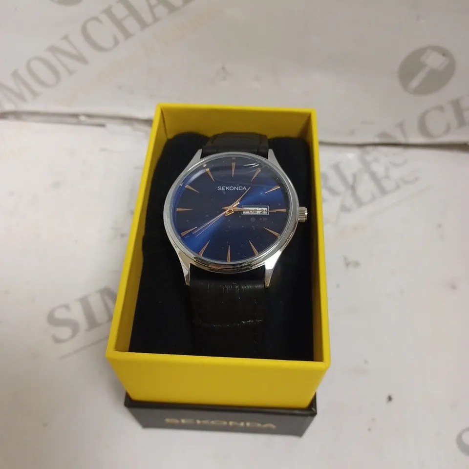 BOXED SEKONDA GENTS WATCH WITH GENUINE LEATHER STRAP - JAPAN MOVEMENT - WATER RESISTANT 3 ATM.