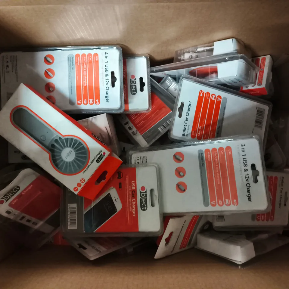APPROXIMATELY 25 ASSORTED ELECTRICAL ITEMS TO INCLUDE RECHARGEABLE HAND FAN, BULLET CAR CHARGER, BIKE PHONE HOLDER, ETC