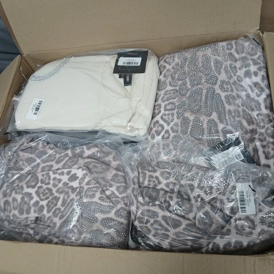 BOX OF APPROX 10 ASSORTED CLOTHING ITEMS