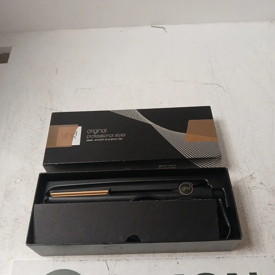 GHD ORIGINAL PROFESSIONAL STYLER HAIR STRAIGHTENER – BOXED