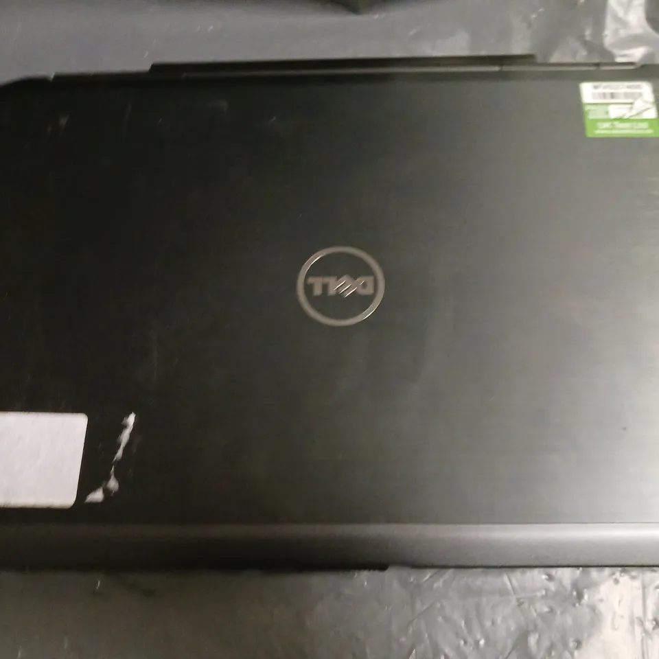 DELL LATITUDE E5530 LAPTOP