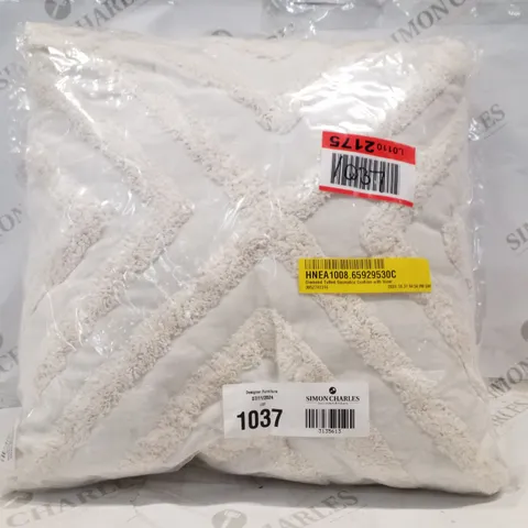 DIAMOND TUFTED 100% COTTON CUSHION