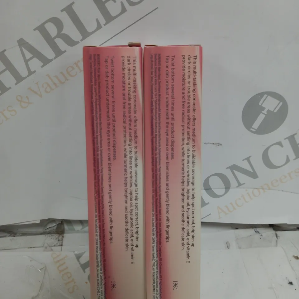 2 X MALLY THE PLUSH PEN BRIGHTENING CONCEALERIN LIGHT