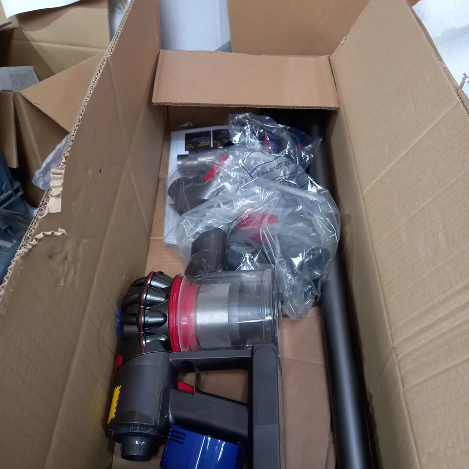 DYSON CORDLESS VACUUM SLEANER