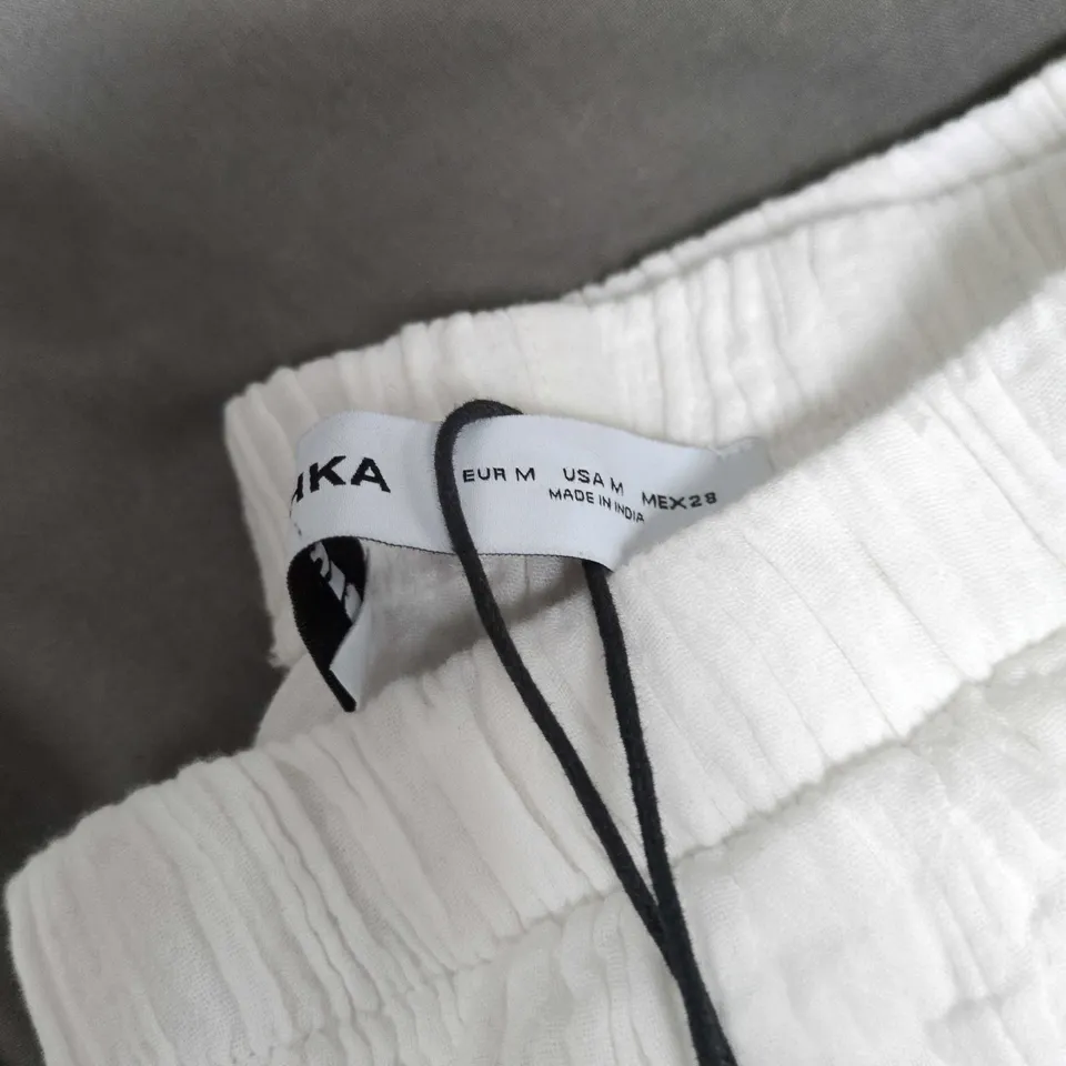 BERSHKA WHITE DRAWSTRING JOGGERS - WOMEN'S, SIZE M