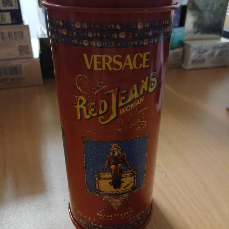 BOXED VERSACE RED JEANS WOMAN EAU DE TOILETTE 75ML