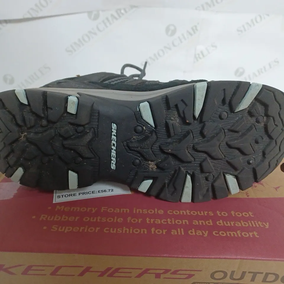 BOXED PAIR OF SKECHERS TREGO WATERPROOF HIKING BOOTS IN BLACK - SIZE 5