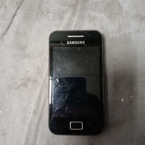 SAMSUNG SMARTPHONE – BLACK, CRACKED SCREEN 