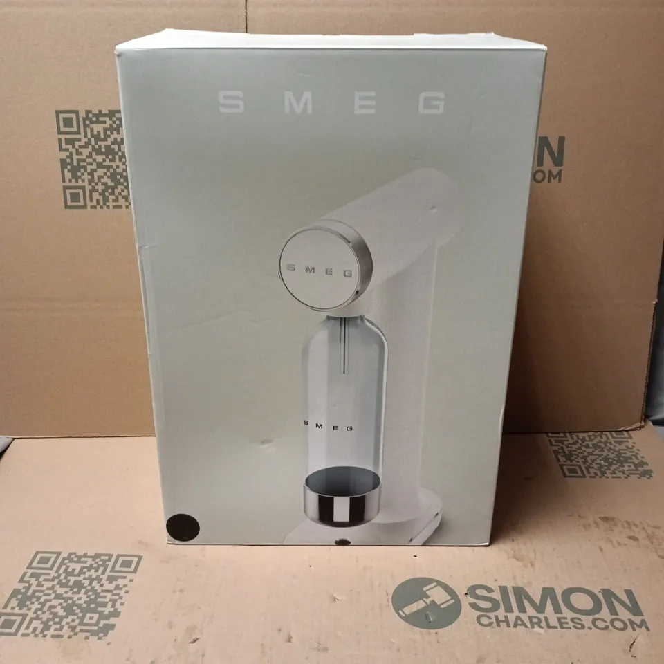 SMEG COFFEE MAKER WITH GLASS CARAFE – BLACK, BOXED