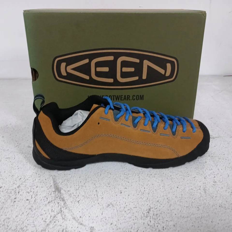 BOXED PAIR OF KEEN MENS JASPER SHOES IN BROWN - UK 7