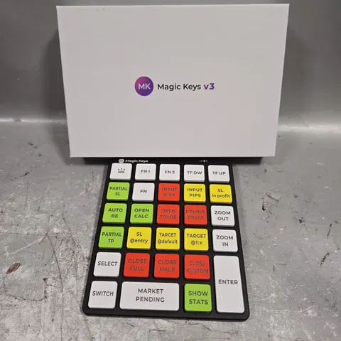 BOXED MAGIC KEYS V3 KEYBOARD 