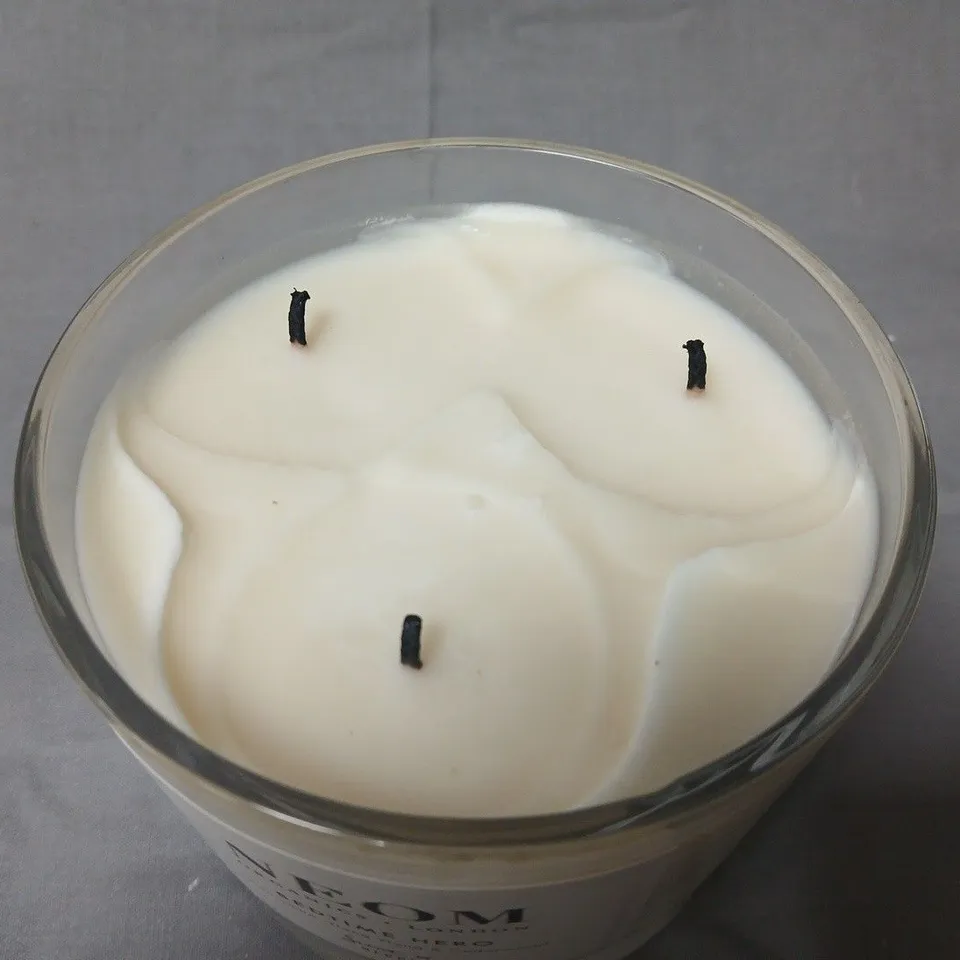 BOXED NEOM BEDTIME HERO SCENTED CANDLE – 420G (14.8OZ), NEOM ORGANICS LONDON