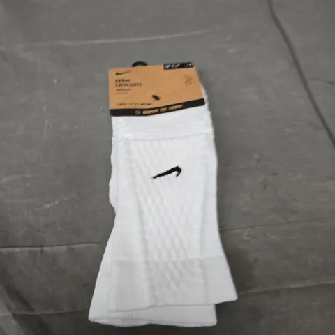 NIKE UNICORN DRI-FIT SOCKS - SIZE 2/5